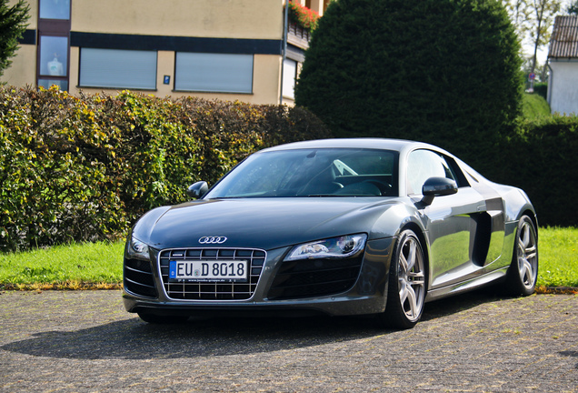 Audi R8 V10