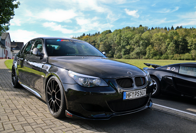 BMW M5 E60 2005