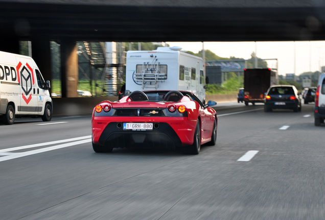 Ferrari Scuderia Spider 16M