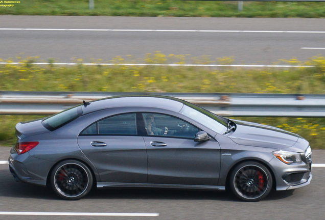 Mercedes-Benz CLA 45 AMG C117