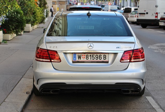 Mercedes-Benz E 63 AMG S W212