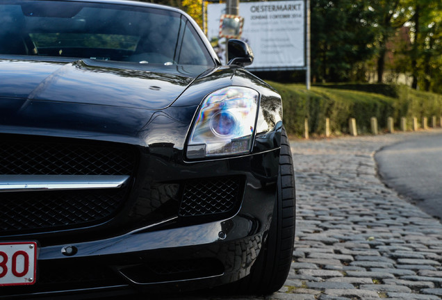 Mercedes-Benz SLS AMG Roadster