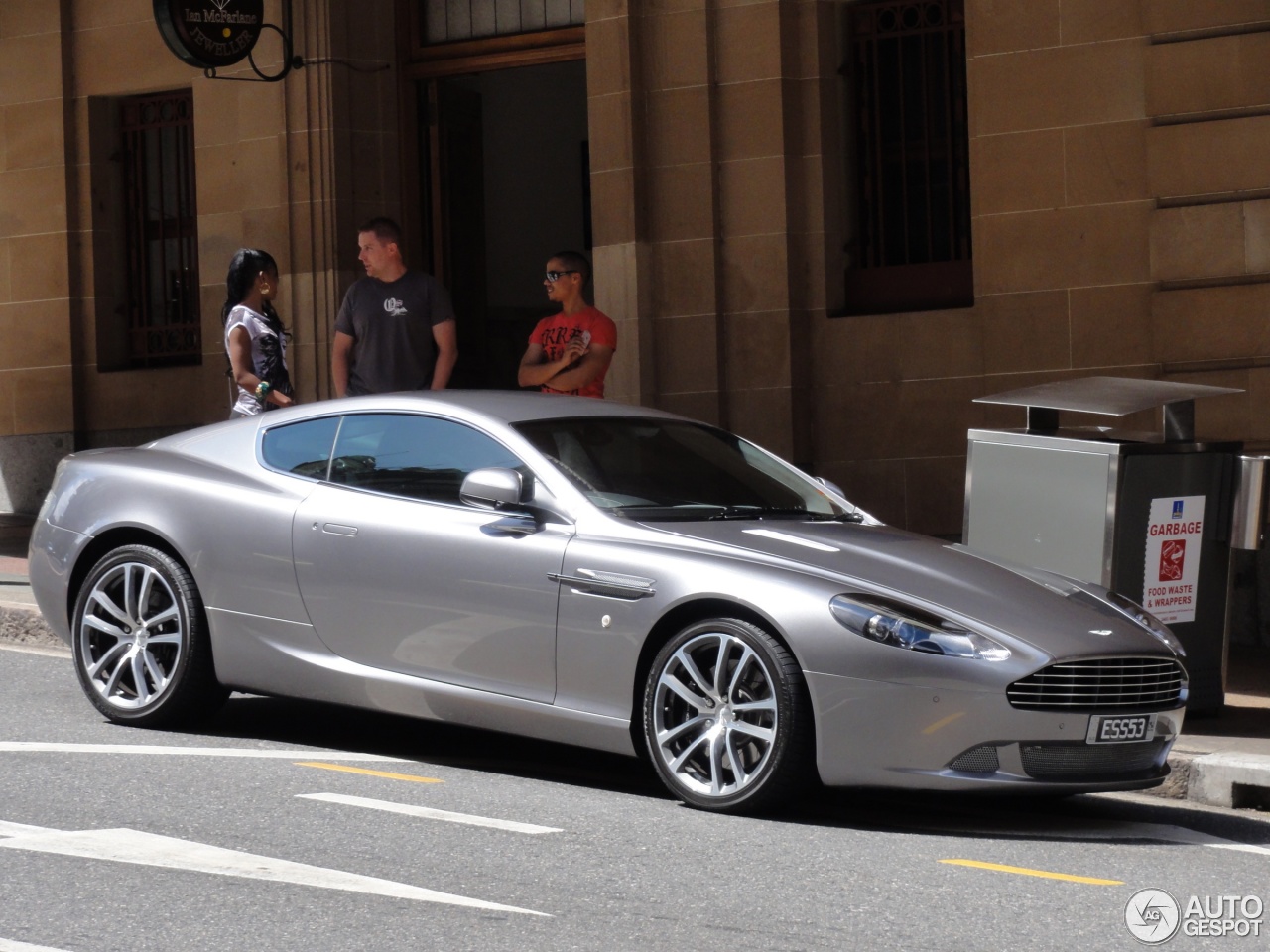 Aston Martin DB9 2010