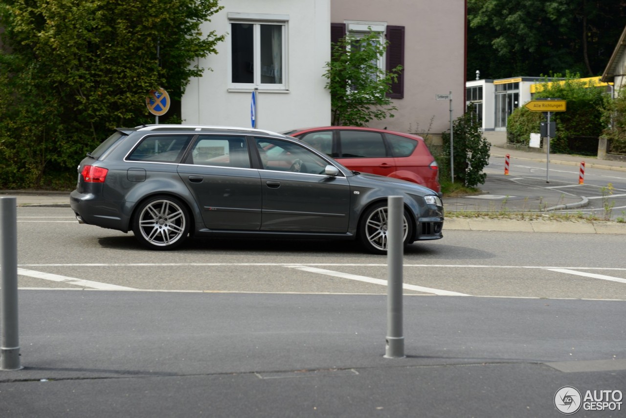 Audi RS4 Avant B7