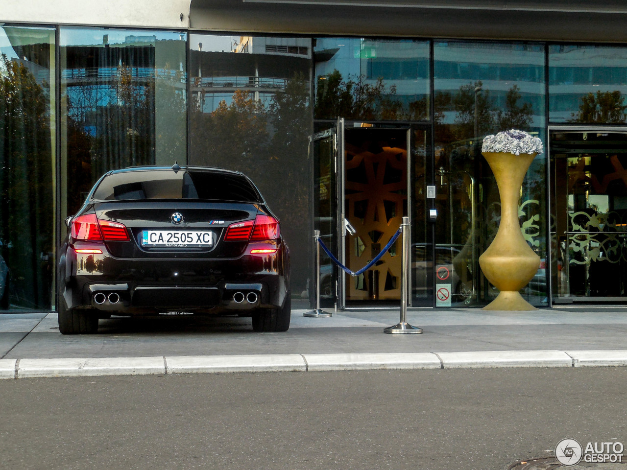 BMW M5 F10 2011