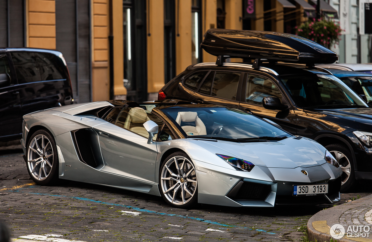 Lamborghini Aventador LP700-4 Roadster