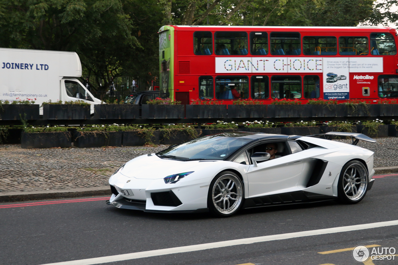 Lamborghini Aventador LP700-4 Roadster Projex Design