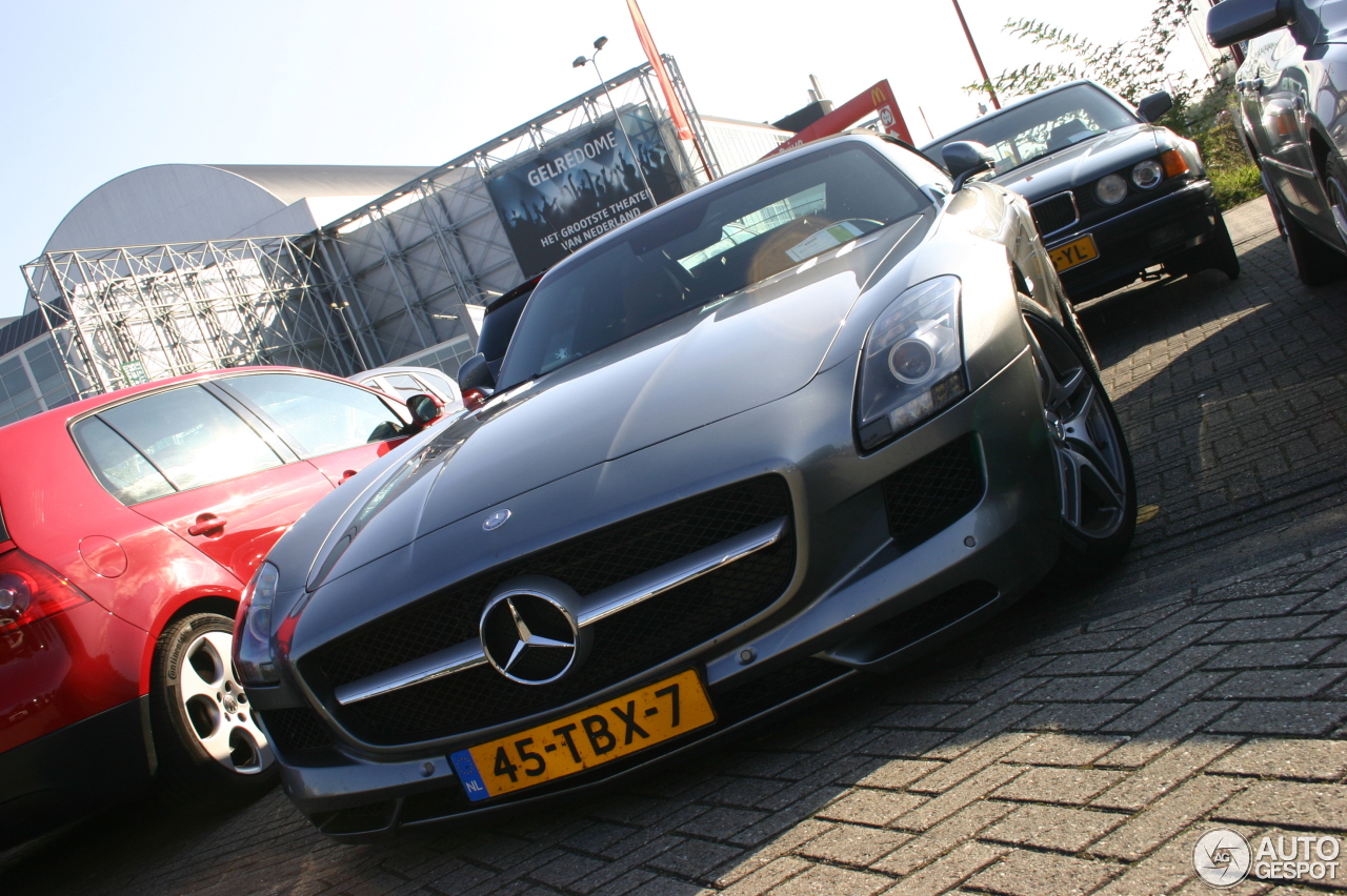 Mercedes-Benz SLS AMG Roadster