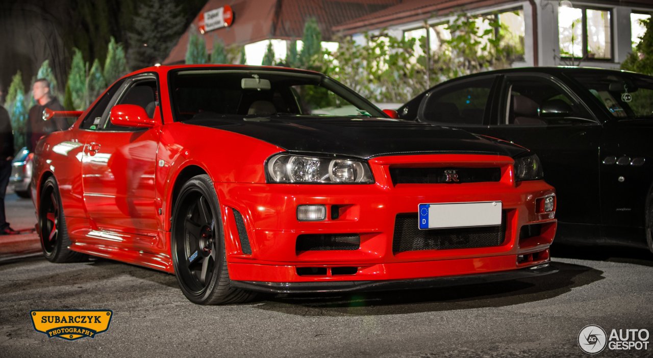 Nissan Skyline R34 GT-R V-Spec II