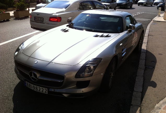 Mercedes-Benz SLS AMG