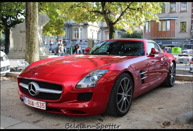 Mercedes-Benz SLS AMG Roadster