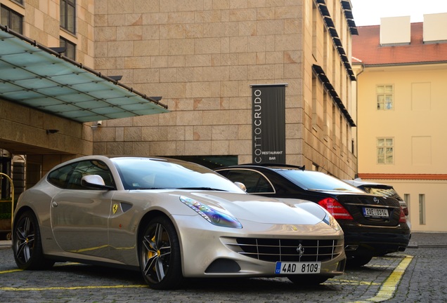 Ferrari FF