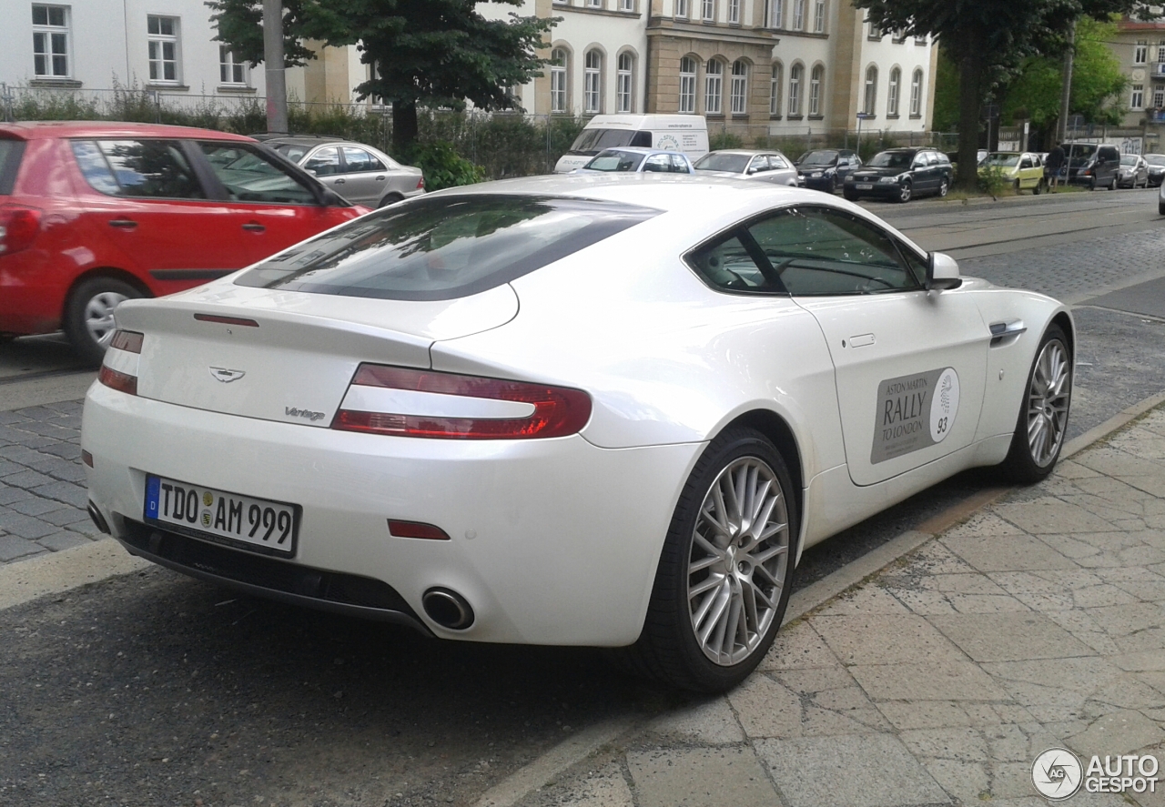 Aston Martin V8 Vantage