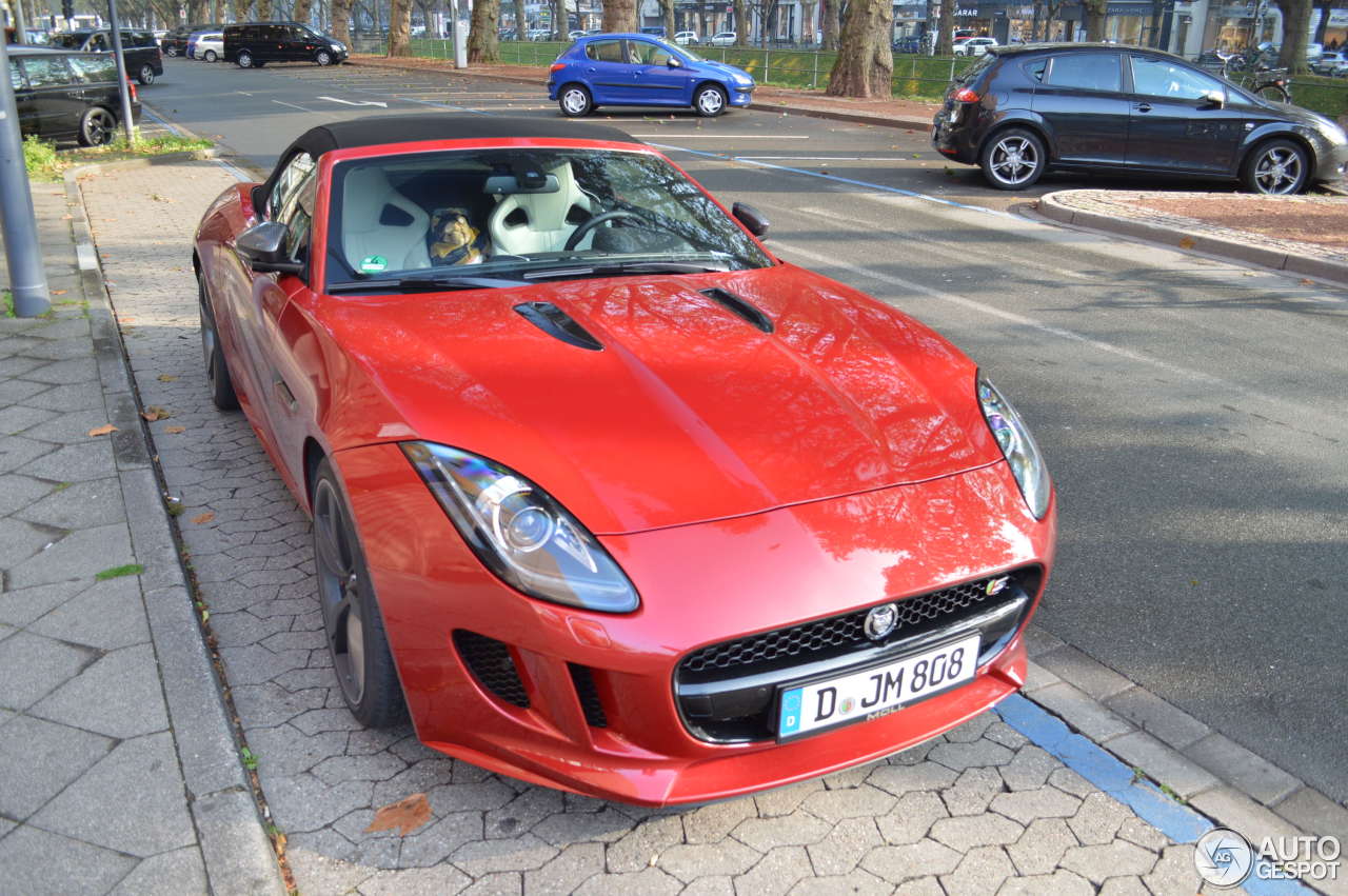 Jaguar F-TYPE S V8 Convertible