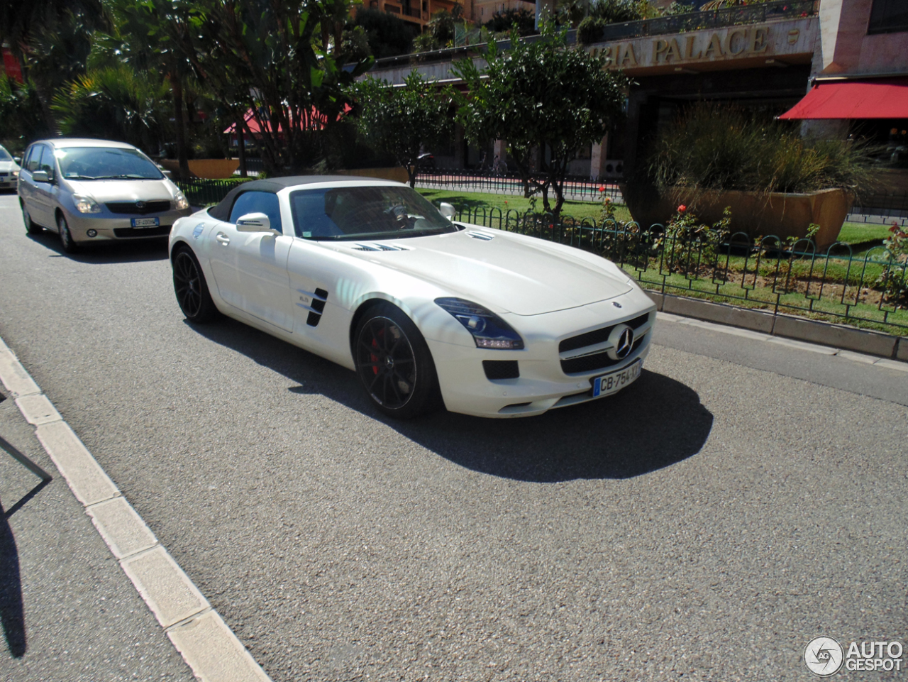 Mercedes-Benz SLS AMG Roadster