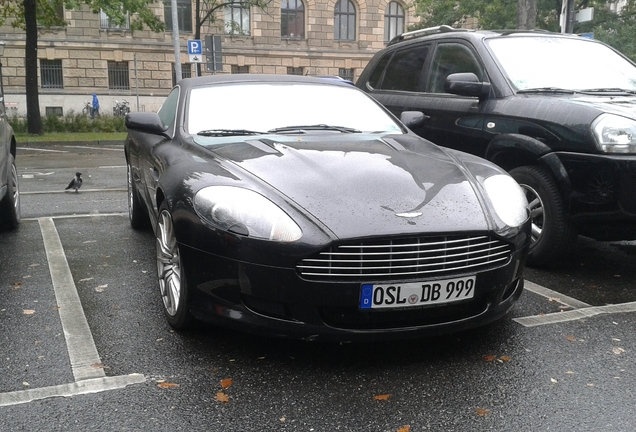 Aston Martin DB9