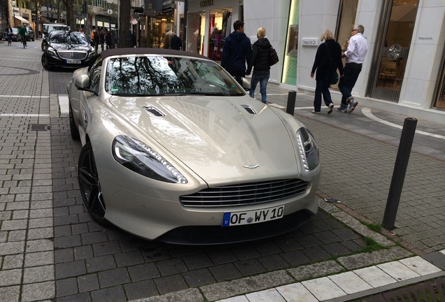 Aston Martin Virage Volante 2011