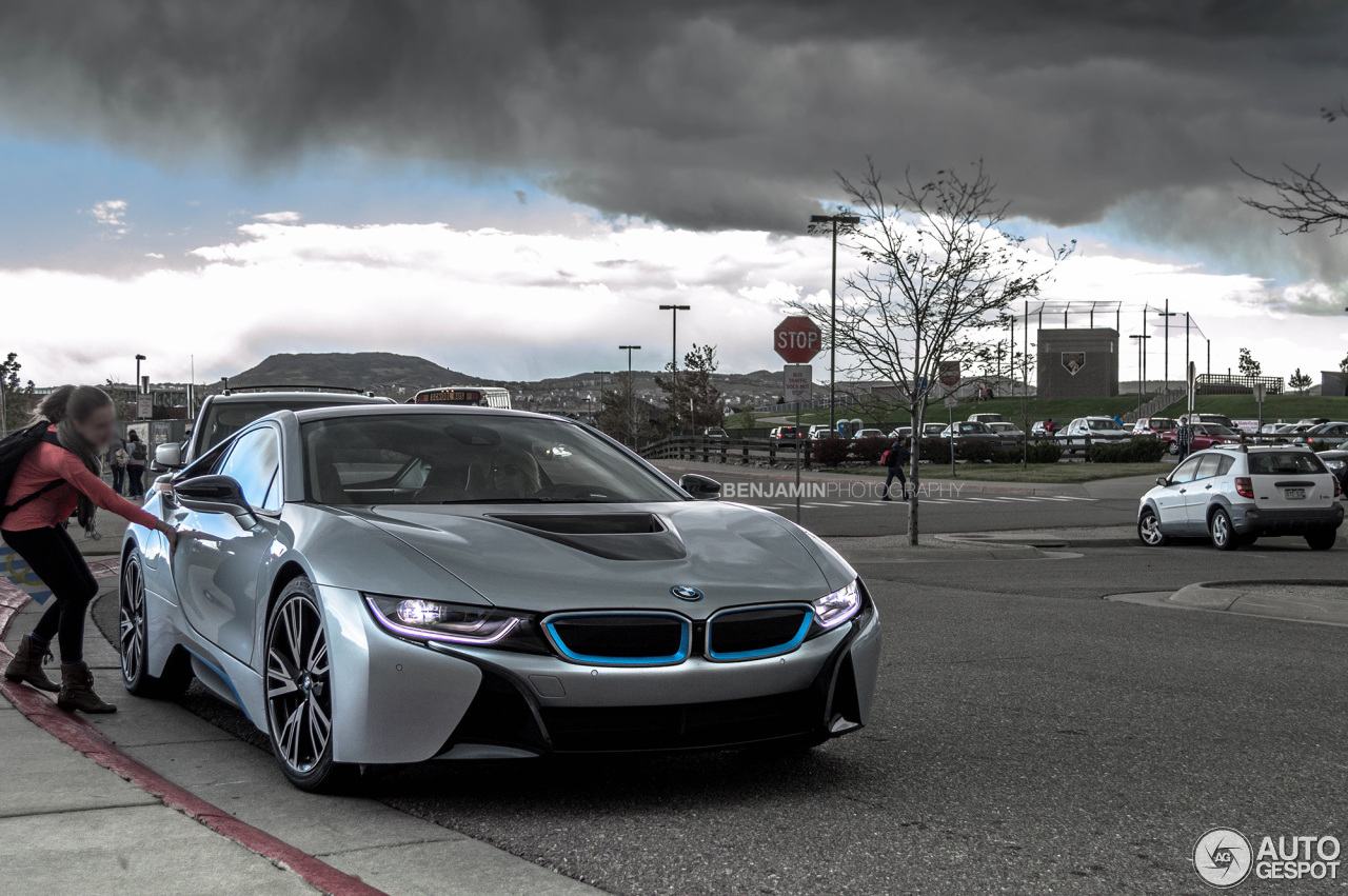 BMW i8