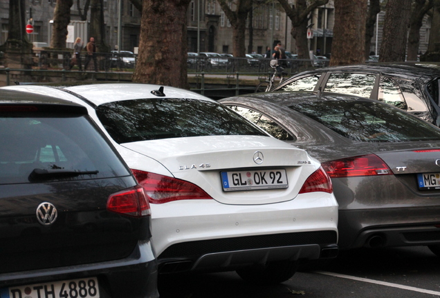 Mercedes-Benz CLA 45 AMG C117