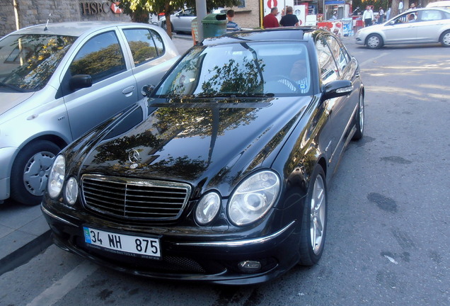 Mercedes-Benz E 55 AMG