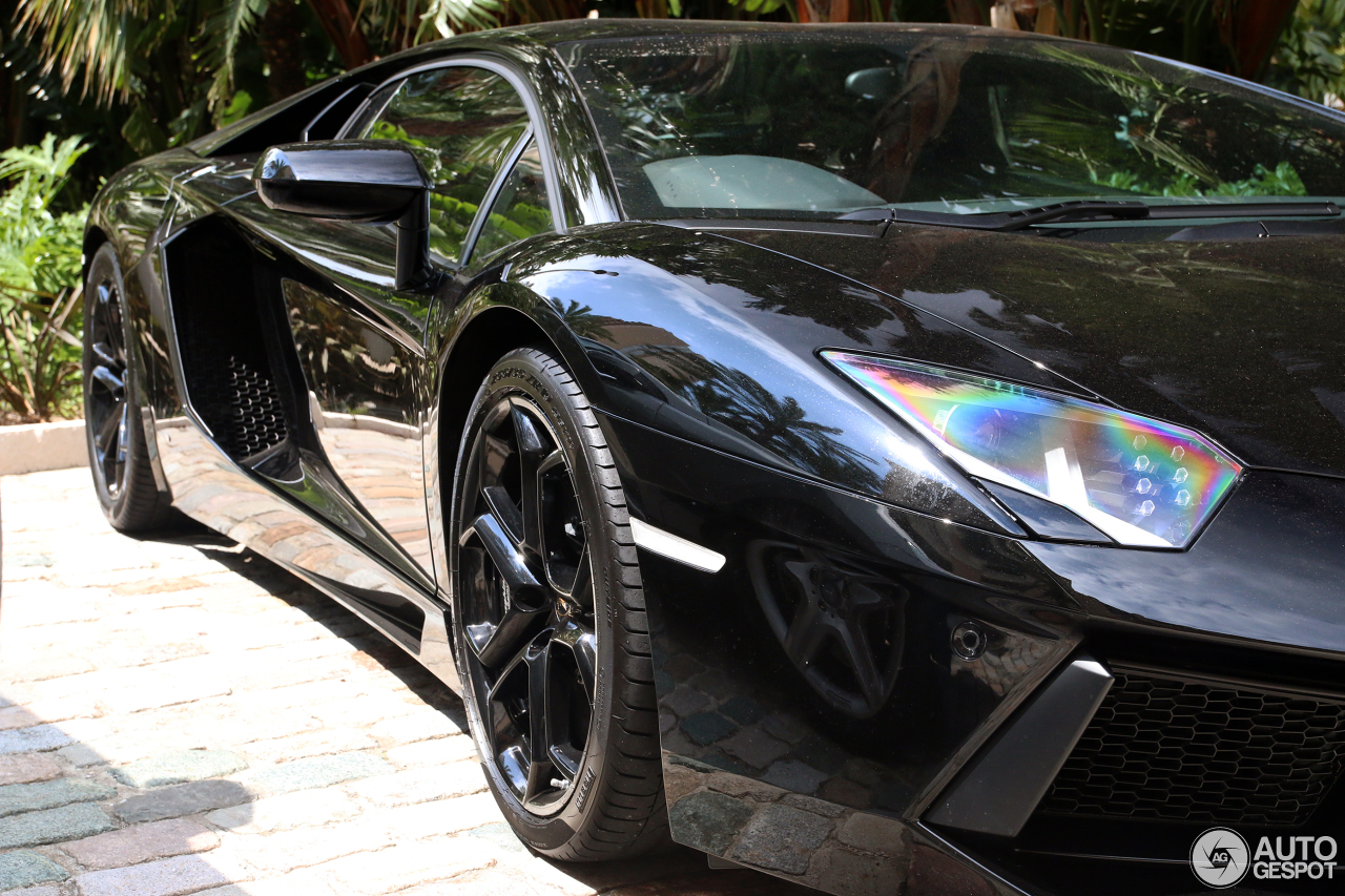 Lamborghini Aventador LP700-4