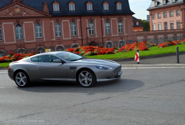 Aston Martin DB9