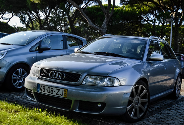 Audi RS4 Avant B5