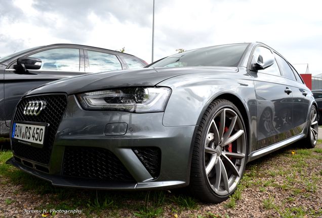 Audi RS4 Avant B8