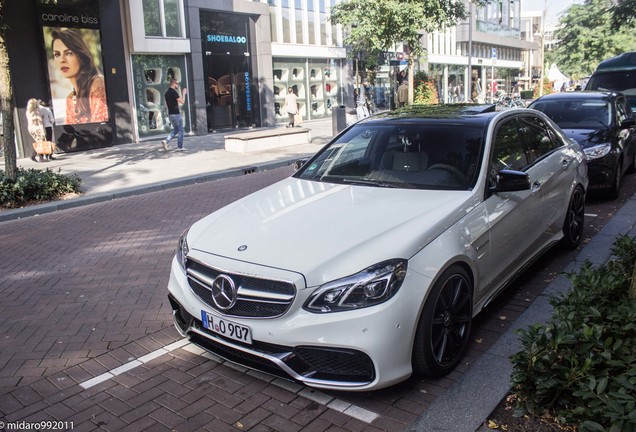 Mercedes-Benz E 63 AMG S W212