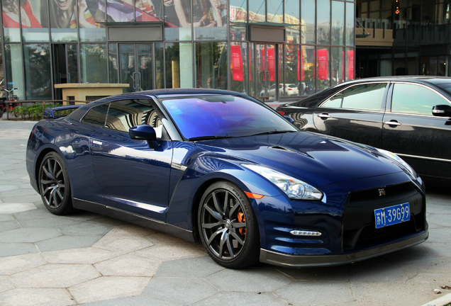 Nissan GT-R 2014