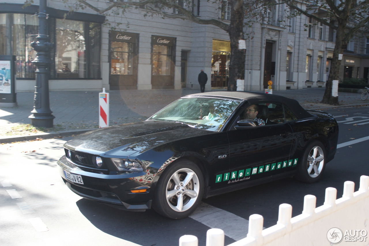 Ford Mustang GT Convertible 2011