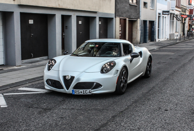 Alfa Romeo 4C Launch Edition