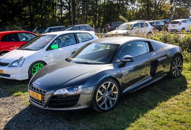 Audi R8 V10