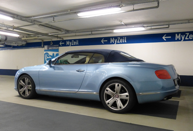 Bentley Continental GTC V8