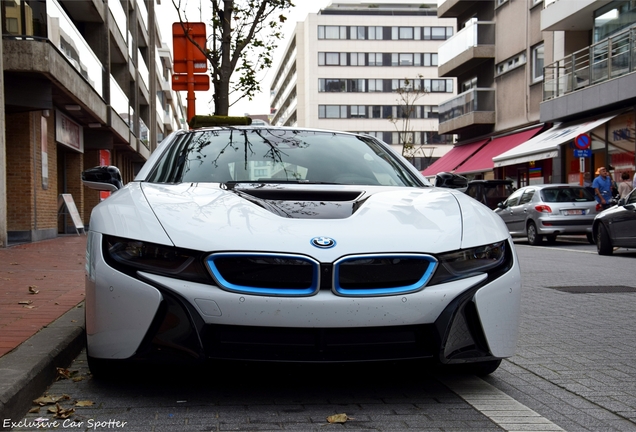 BMW i8