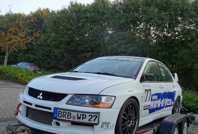 Mitsubishi Lancer Evolution IX