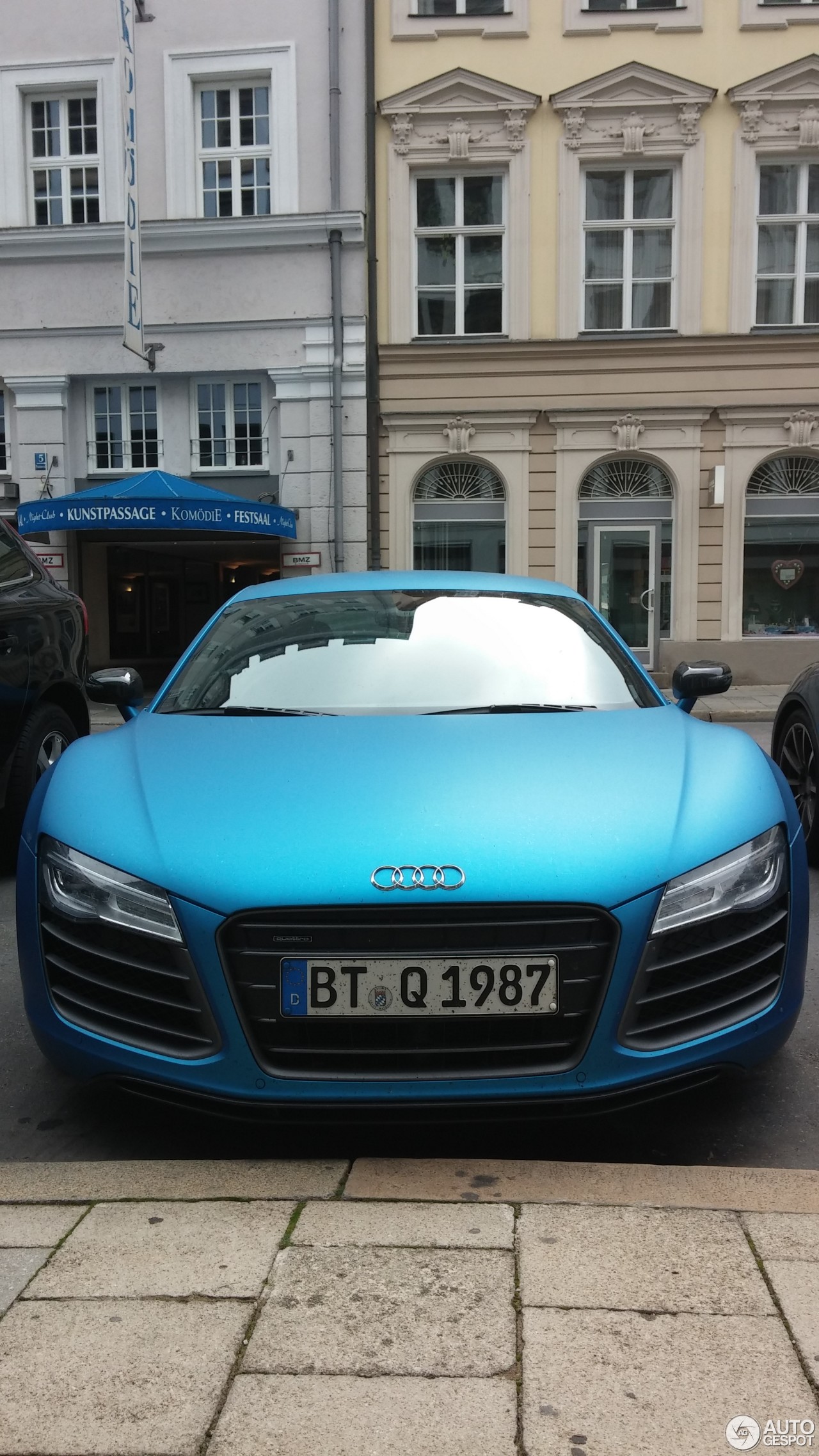 Audi R8 V10 Plus 2013