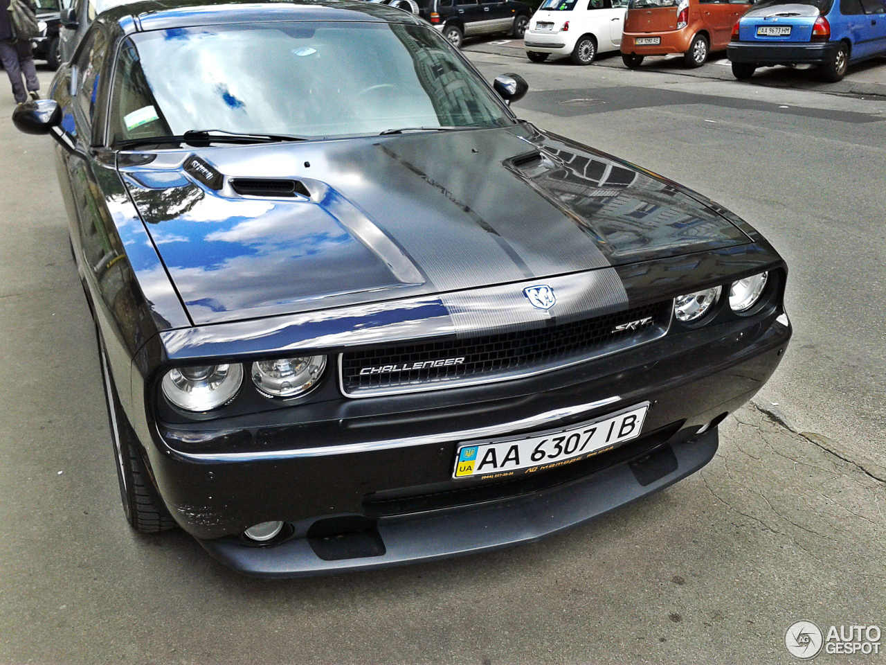 Dodge Challenger SRT-8