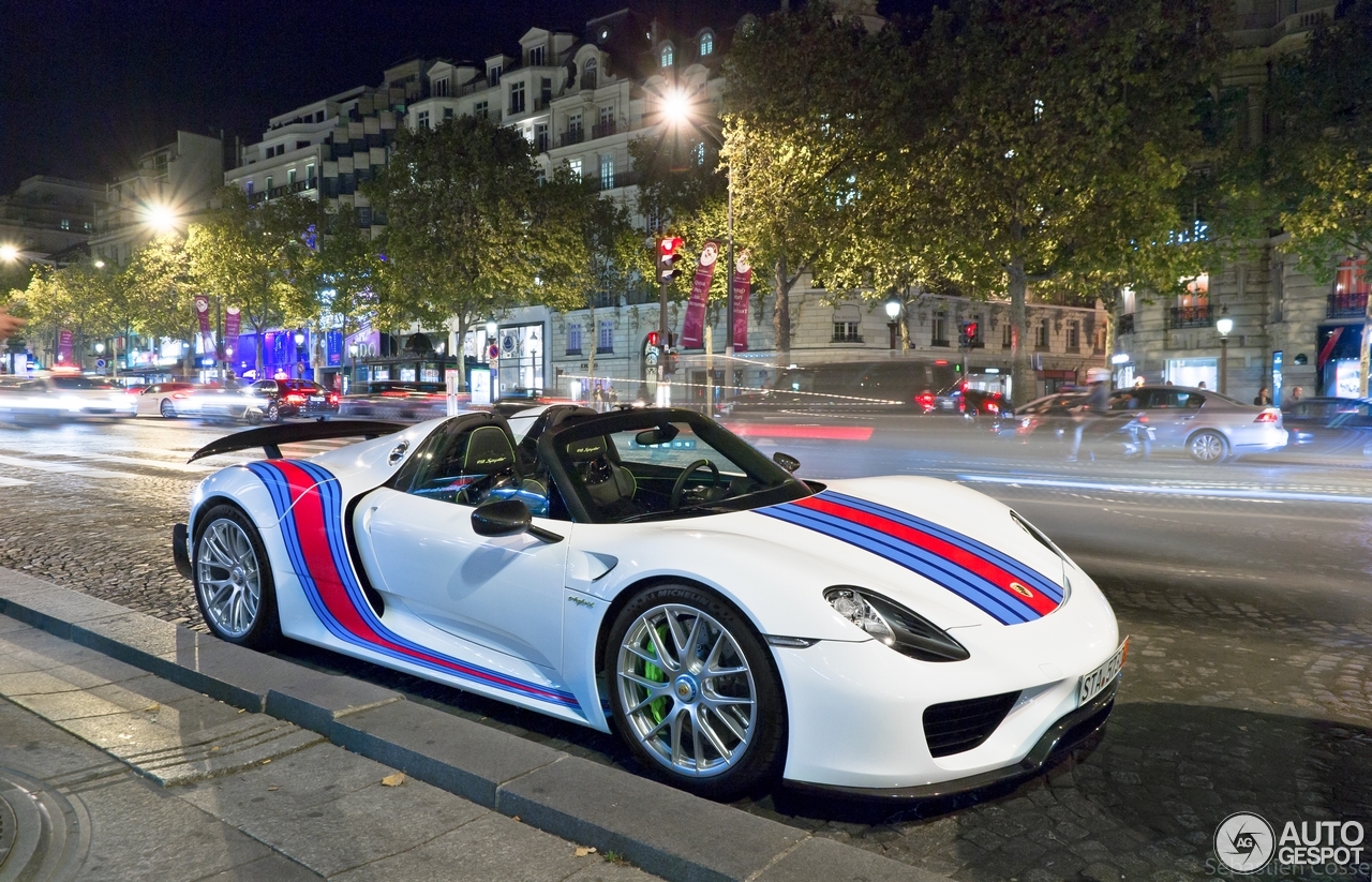 Porsche 918 Spyder Weissach Package