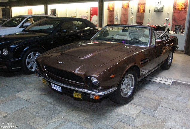 Aston Martin V8 Volante 1979-1989