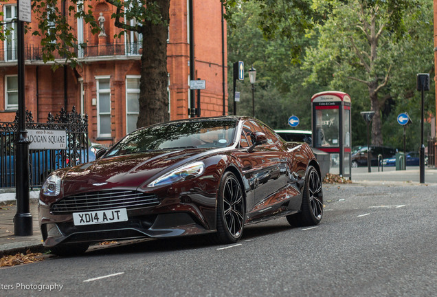 Aston Martin Vanquish 2013