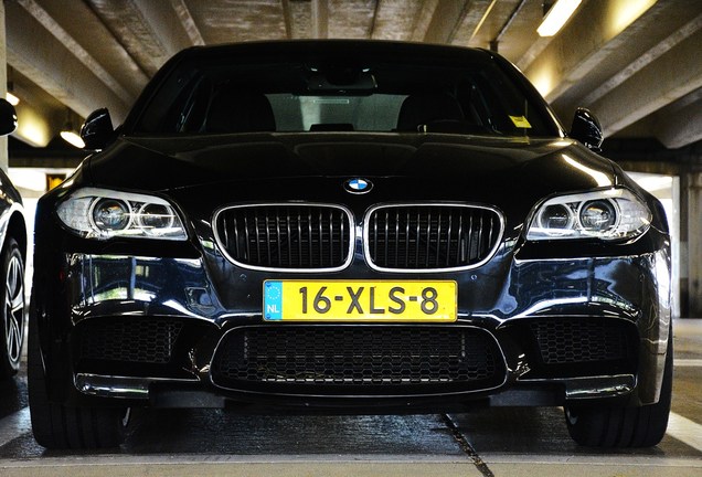 BMW M5 F10 2011