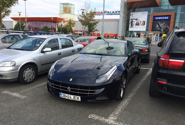 Ferrari FF