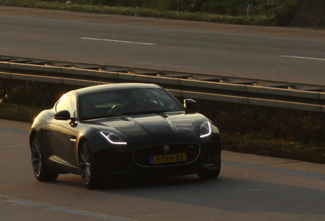 Jaguar F-TYPE S Coupé