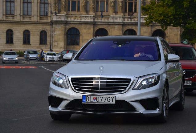 Mercedes-Benz S 63 AMG V222