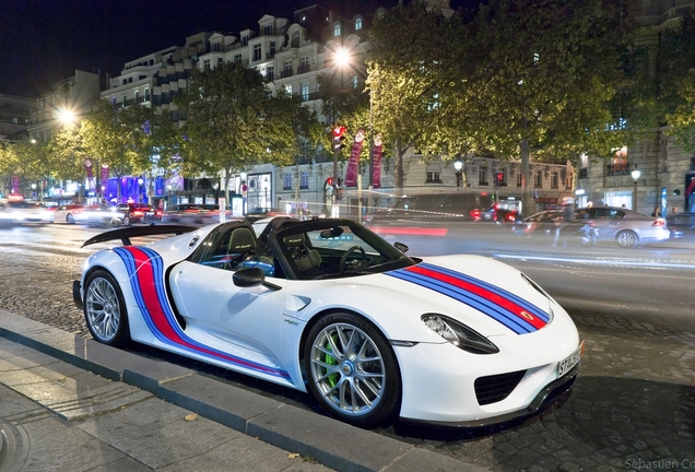 Porsche 918 Spyder Weissach Package