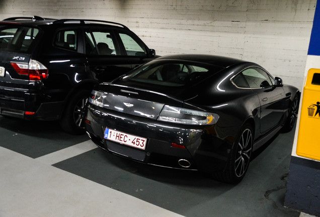 Aston Martin V8 Vantage S