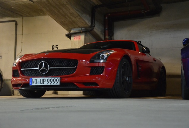 Mercedes-Benz SLS AMG GT Roadster Final Edition