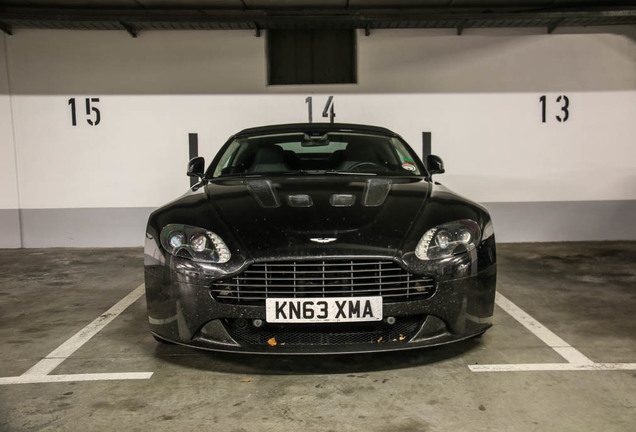 Aston Martin V12 Vantage Roadster