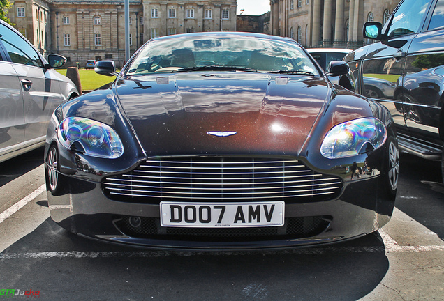 Aston Martin V8 Vantage